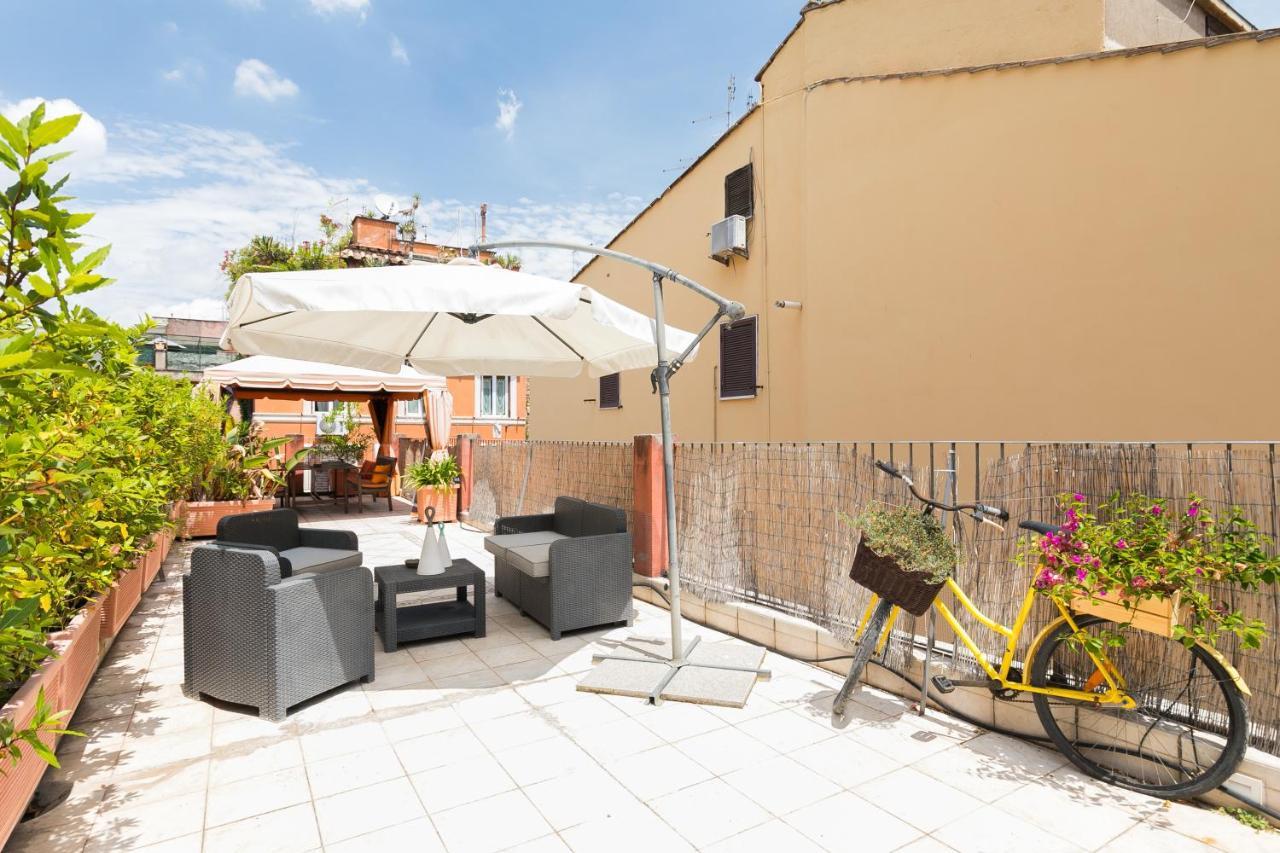 Apartemen 67 m² dengan 1 kamar tidur dan 1 kamar mandi pribadi di Trastevere Rome Bagian luar foto