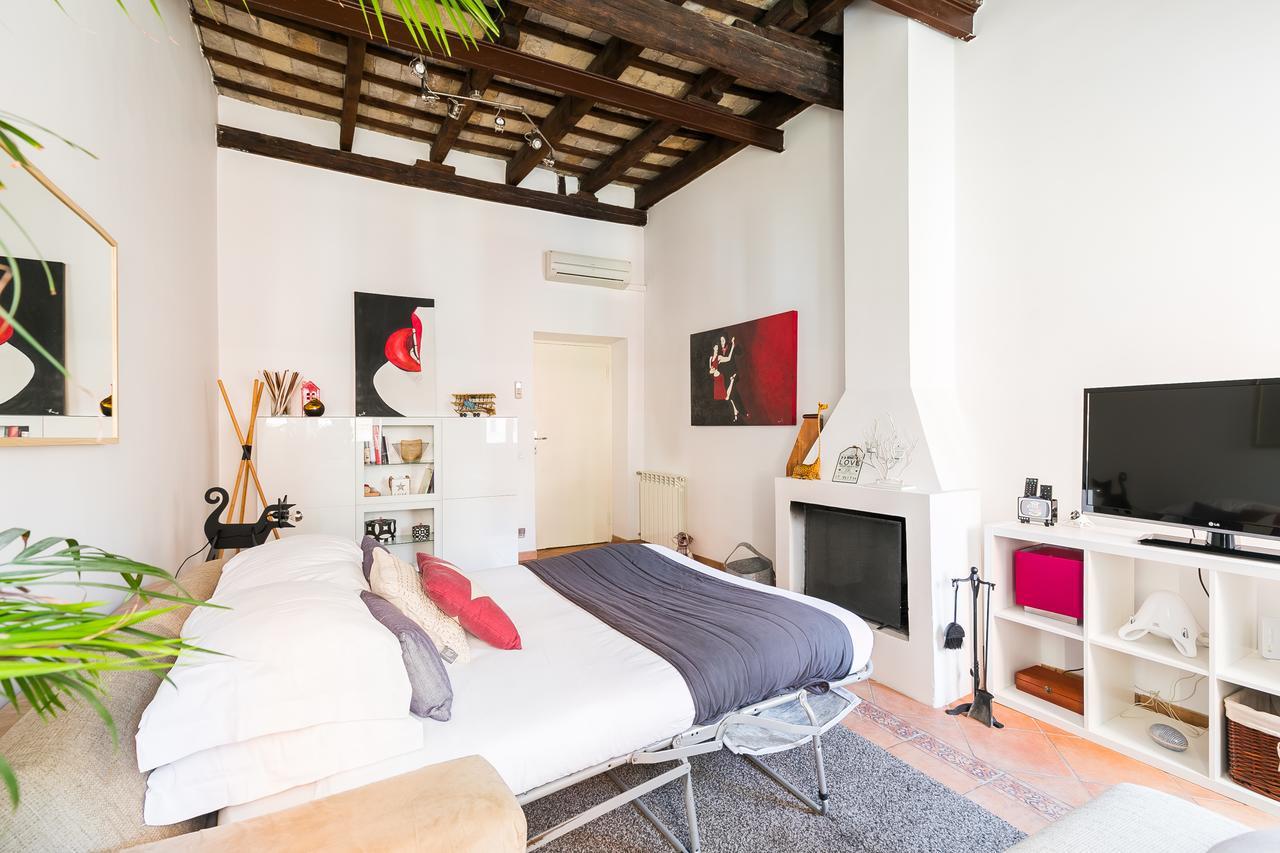 Apartemen 67 m² dengan 1 kamar tidur dan 1 kamar mandi pribadi di Trastevere Rome Bagian luar foto