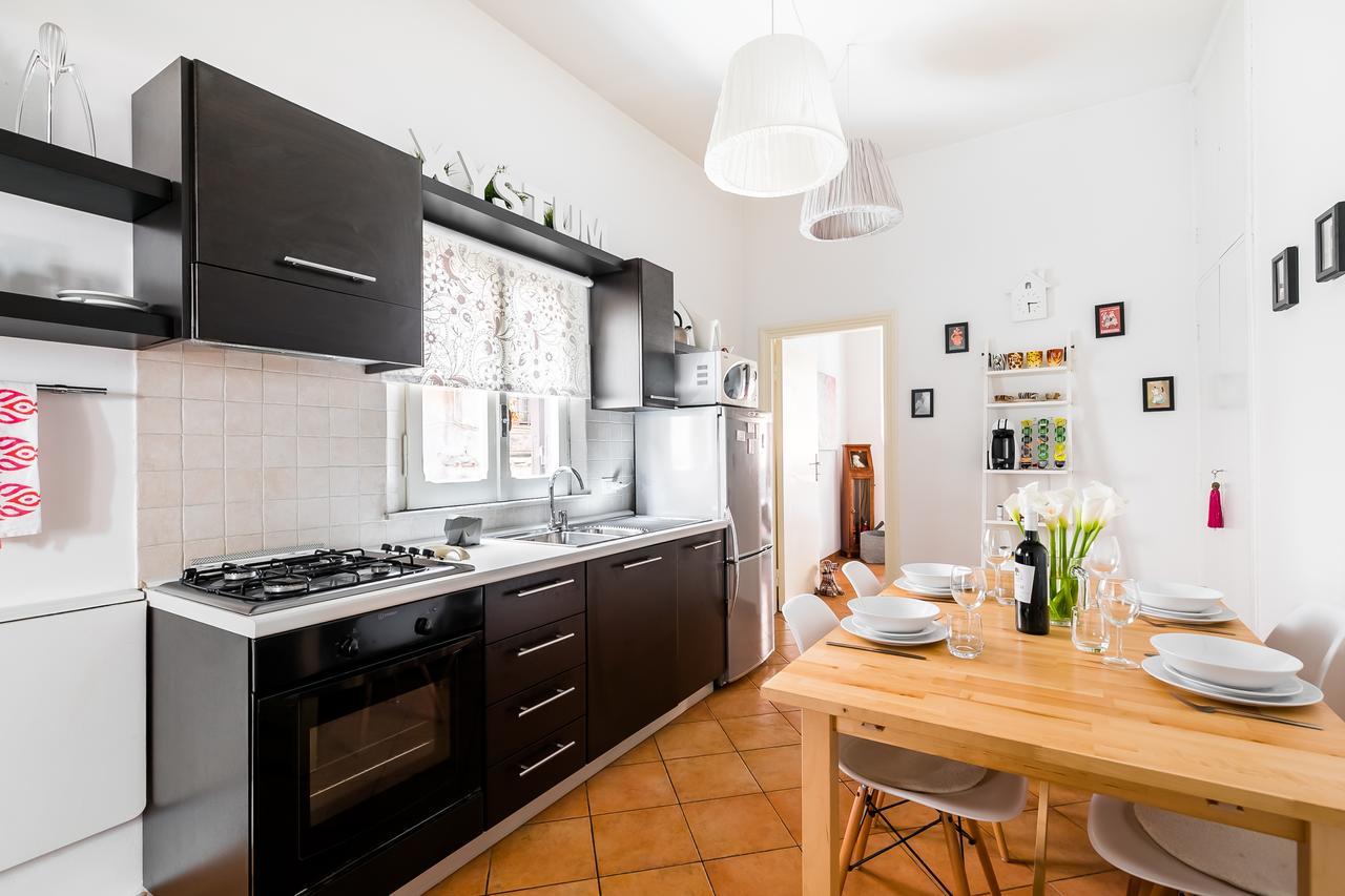 Apartemen 67 m² dengan 1 kamar tidur dan 1 kamar mandi pribadi di Trastevere Rome Bagian luar foto