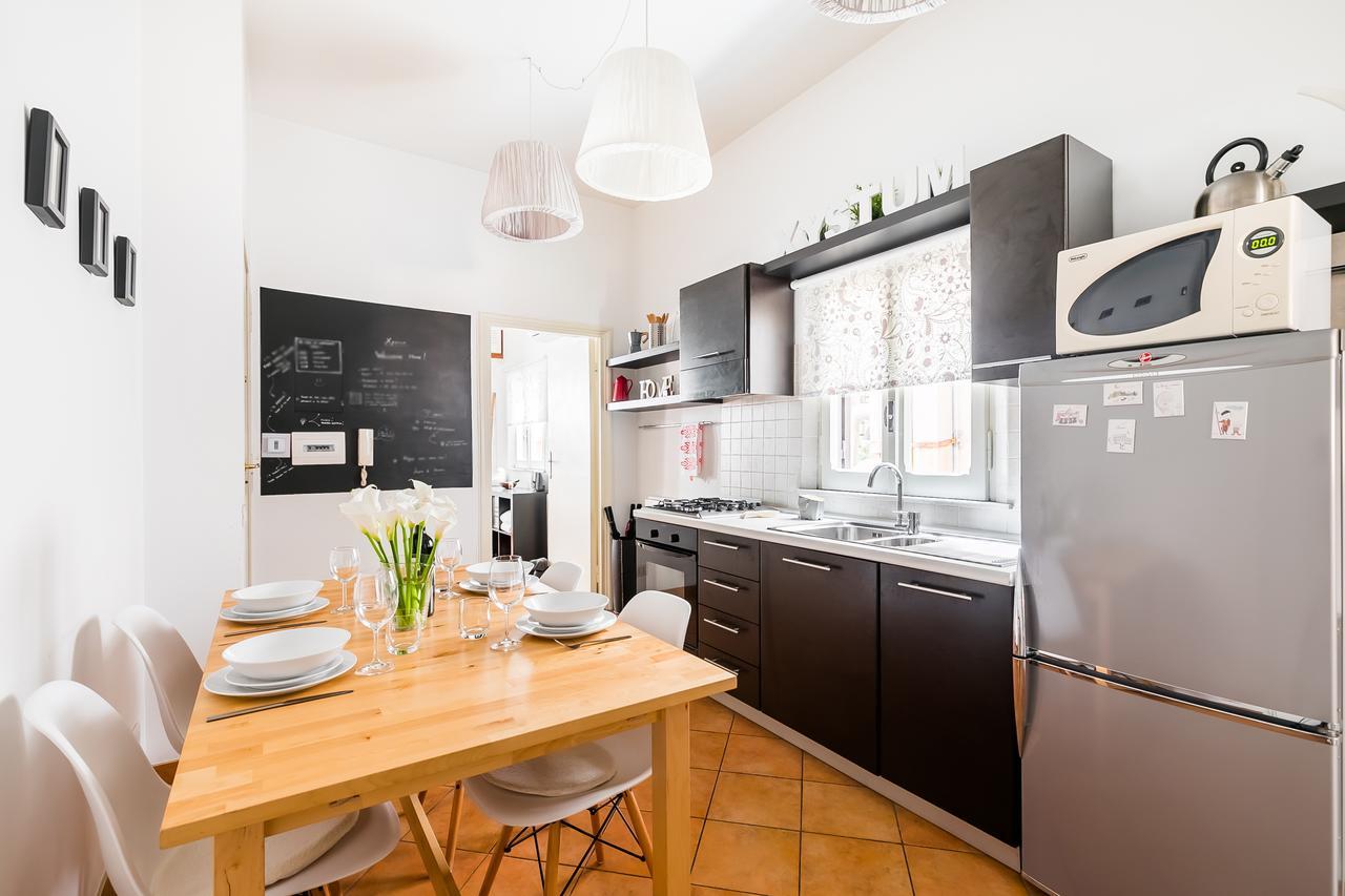 Apartemen 67 m² dengan 1 kamar tidur dan 1 kamar mandi pribadi di Trastevere Rome Bagian luar foto